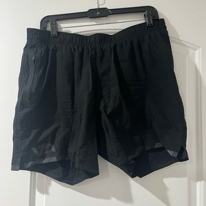 RVCA Men's Shorts - Large